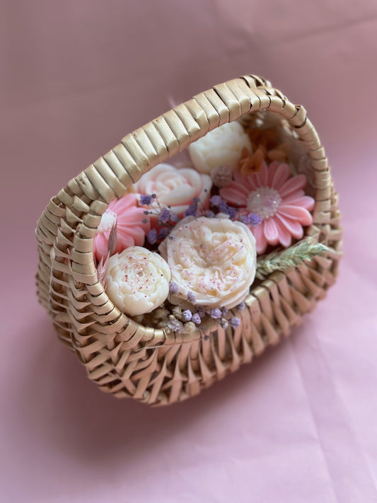 Panier de fleurs en cire - parfum rose
