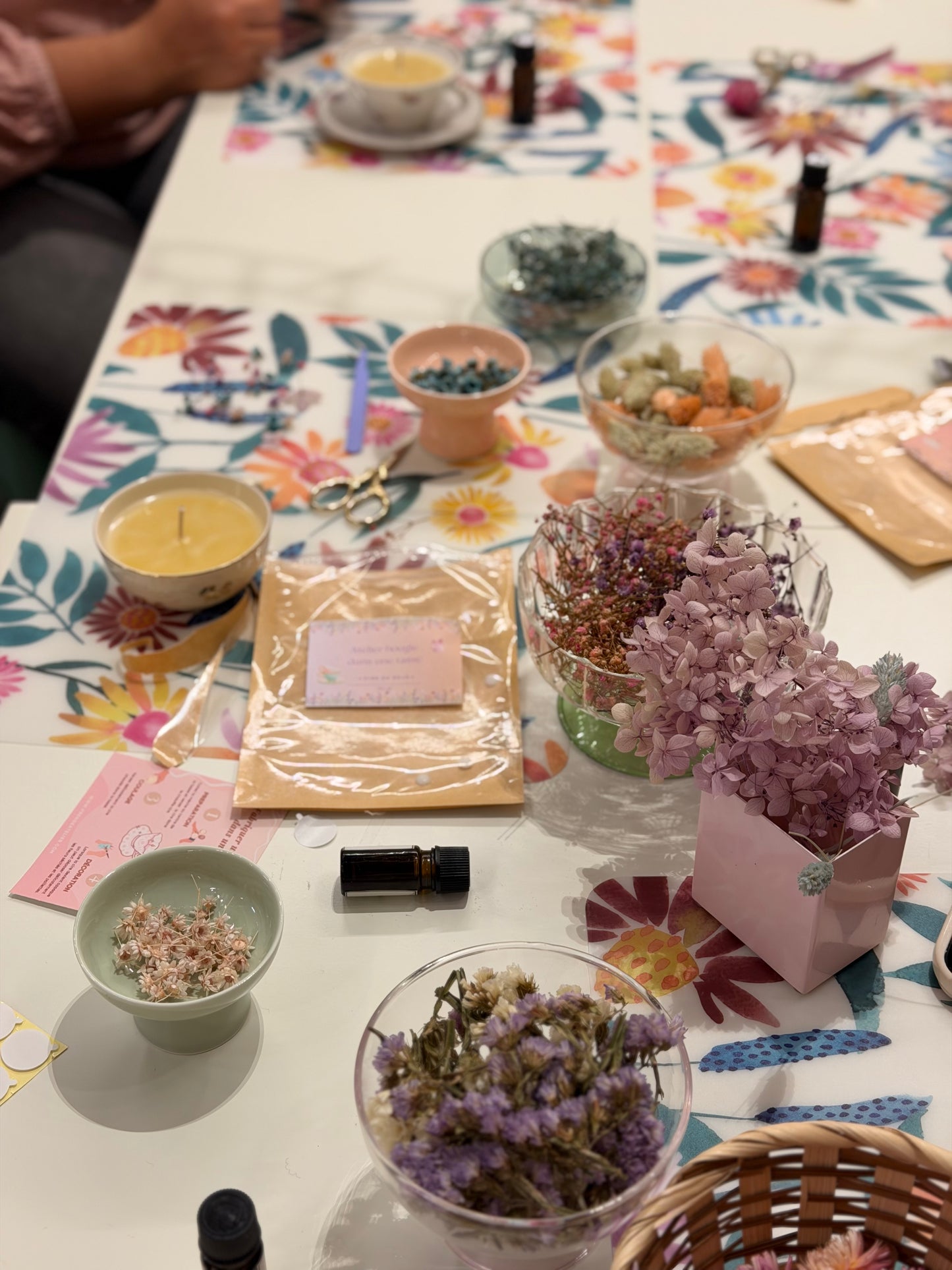 Bon Cadeau : Atelier création de bougie dans des tasses recyclées